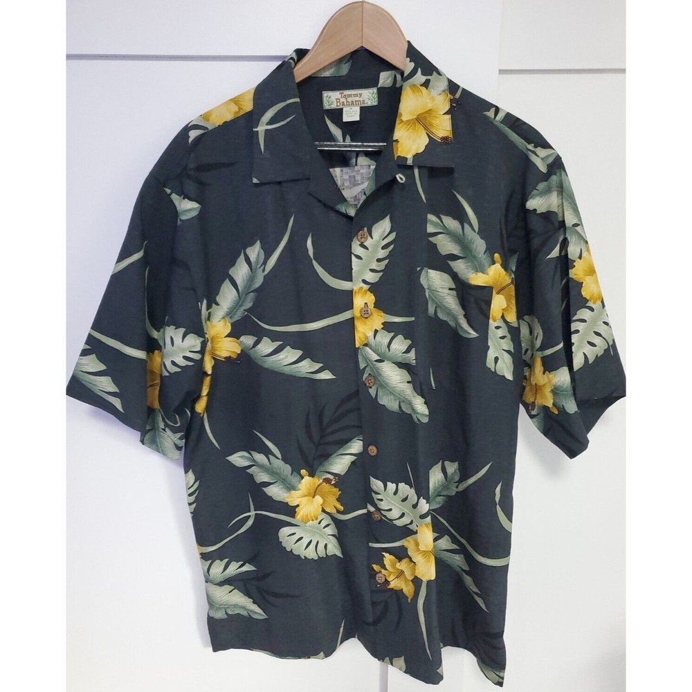 Tommy Bahama Men's Silk Flowers Short Sleeve Button Up Hawaiian Shirt Sz Medium